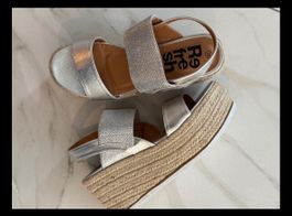 Silberne Keilsandalen von Refresh, Grösse 39, neuwertig!