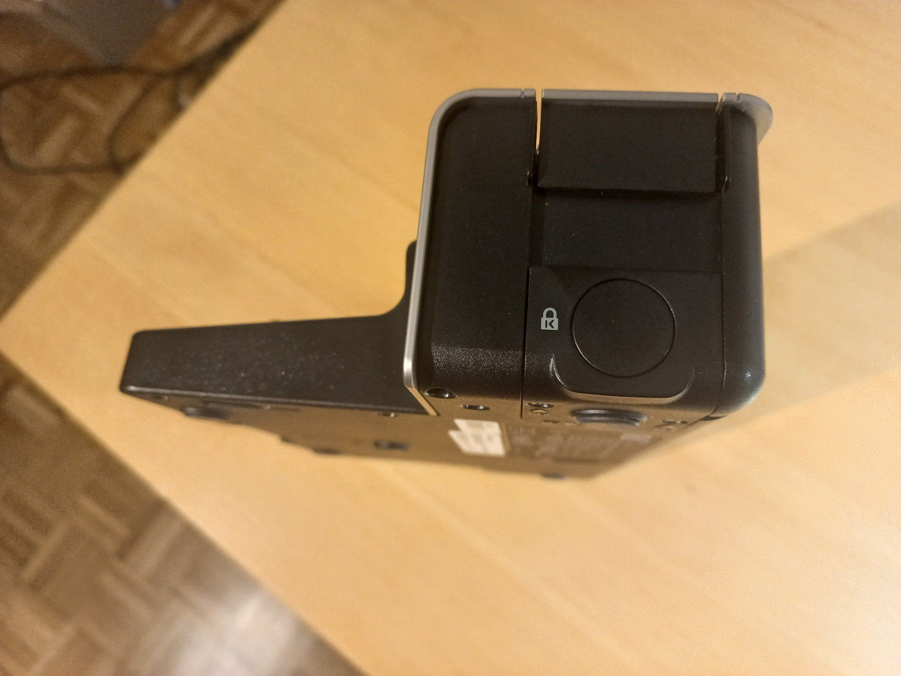 Hewlett Packard Docking station: 1-HP-DOCKING-KQ751AA – Usato da Zürich venduto da irm_lc5f 2