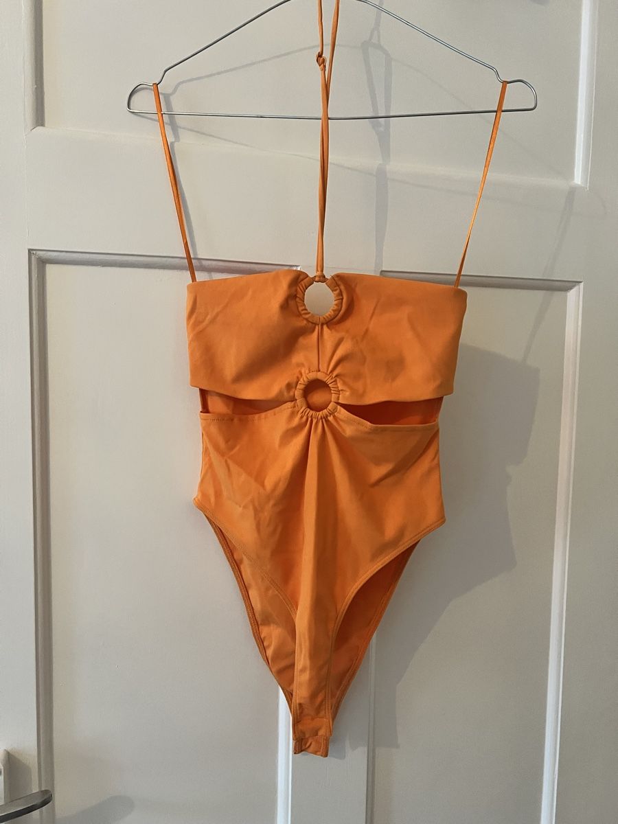 Zara Tops: Zara bodysuit – D'occasion à Erlenbach ZH par Ma.Pi 1