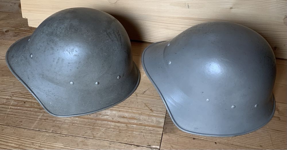 2 Helme vom Zivilschutz 2