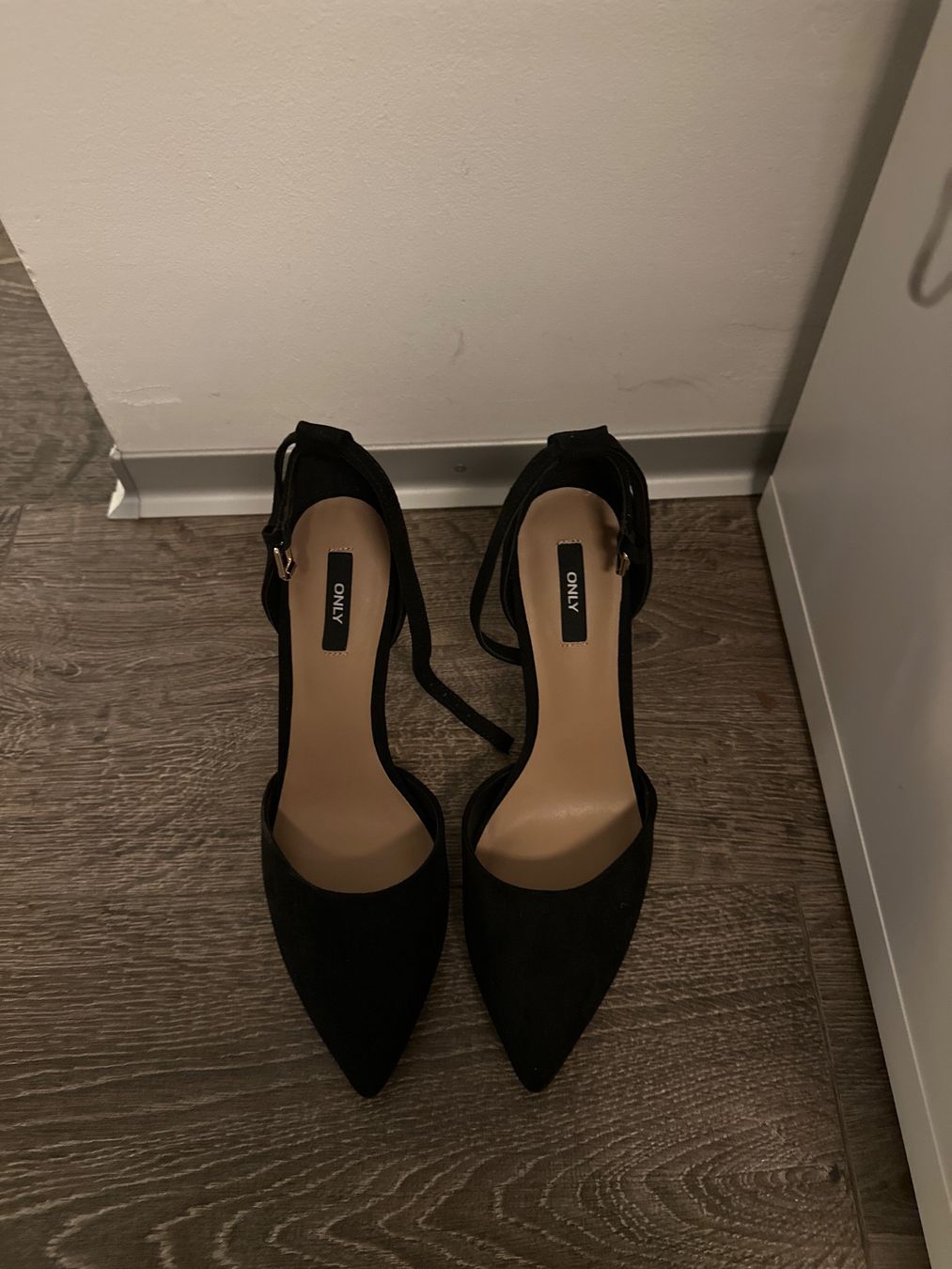 Only Scarpe da donna: Schwarze High Heels Gr. 39 – Usato da Dübendorf venduto da bol_h67v 1