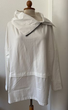 Shit ample LUUKAA blanc T. 2/3 neuf, collection AW2026/27