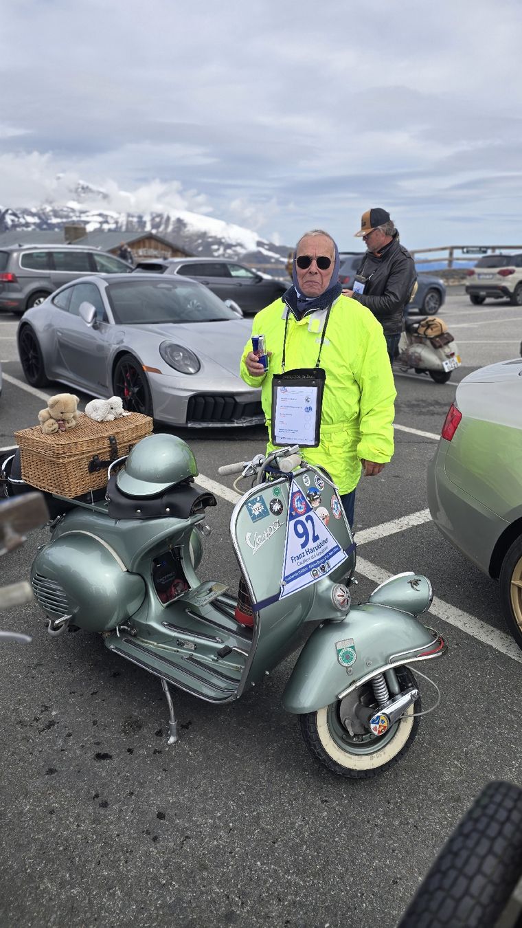 Piaggio Strada: Vespa vm 1953 mit Anhänger einzigartig – Usato da Niederwangen BE venduto da Zimmo72 1