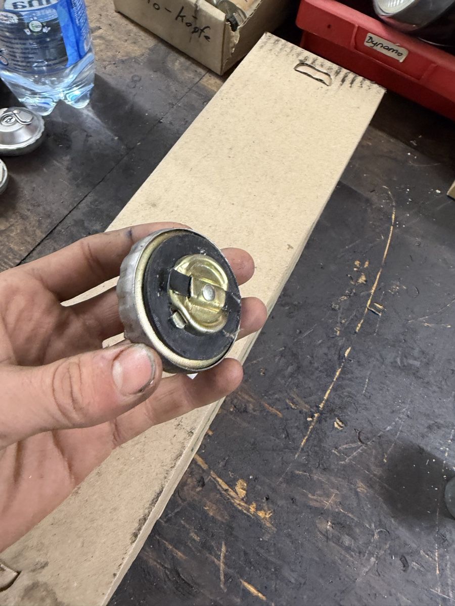 Puch Pièces pour mobylette: Puch Tankdeckel 8 – D'occasion à Wohlenschwil par MajorTom73 1