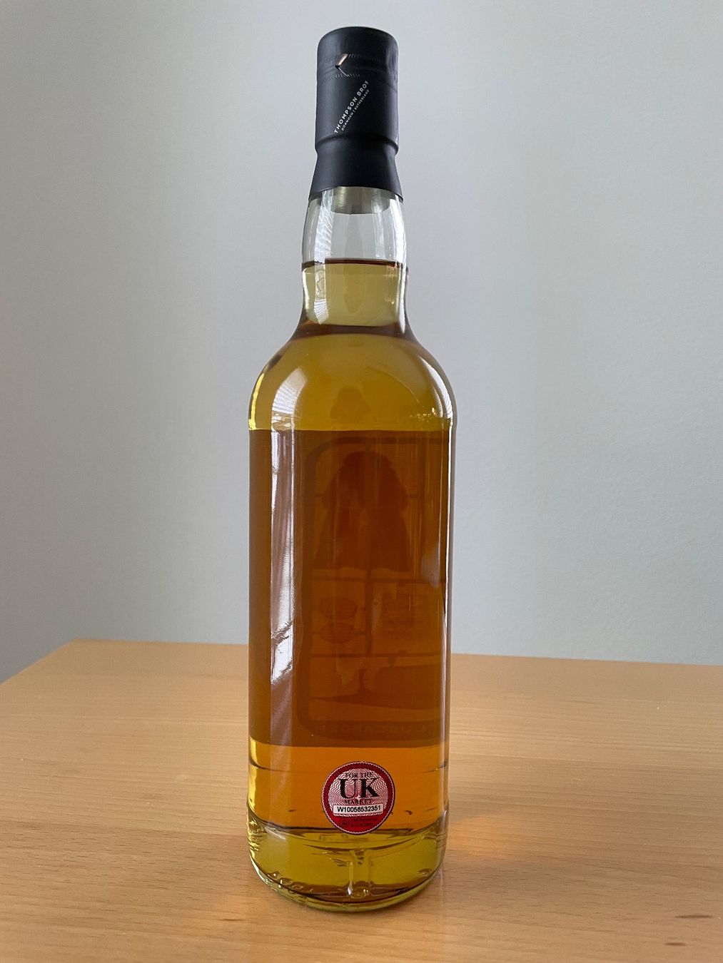 Bevande alcoliche: Thompson Bros Blended Malt Scotch Whisky 2010 – Nuovo e nell'imballaggio originale da Zürich venduto da ricardiniho 3