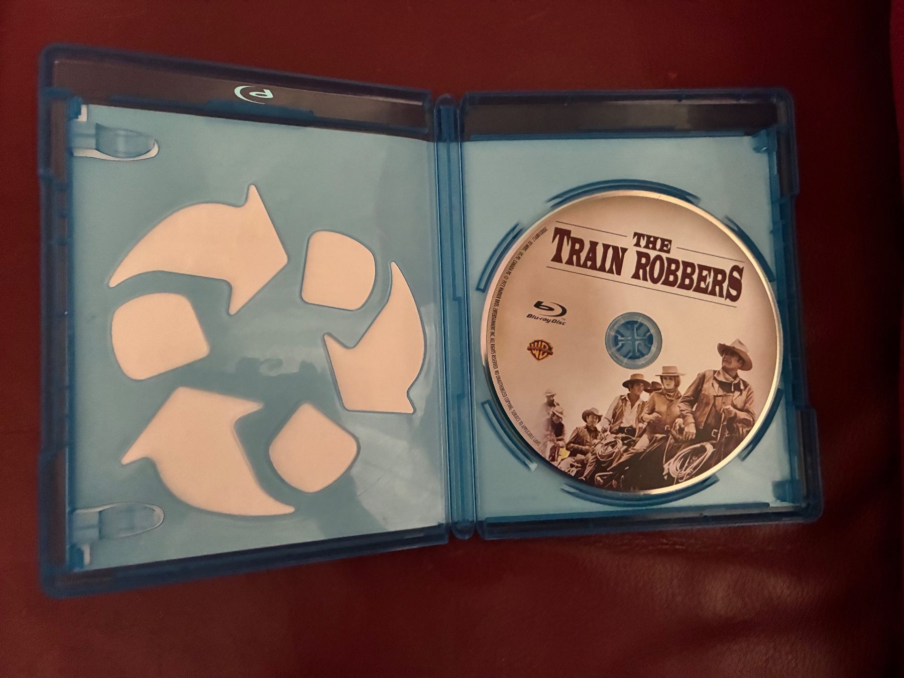 Tutti i DVDs: The Train Robbers (Blu-Ray) – Usato da Seuzach venduto da ephi7 2