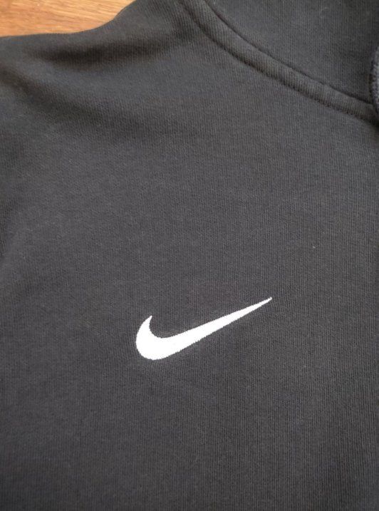 Nike Jacken: Young Boys Kapuzenjacke Gr M – Gebraucht aus Hemberg von kun_5pyb 3