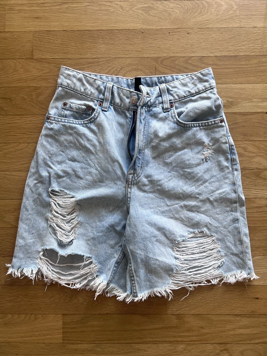 H&M Jeans: H&M Jeans shorts 34 – Nuovo (secondo la descrizione) da Neuhaus SG venduto da bernike