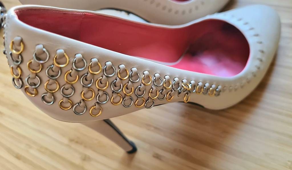 Damenschuhe: Leder Pumps/High Heels, Grösse 38 – Gebraucht aus Stallikon von nor_9fxw 1