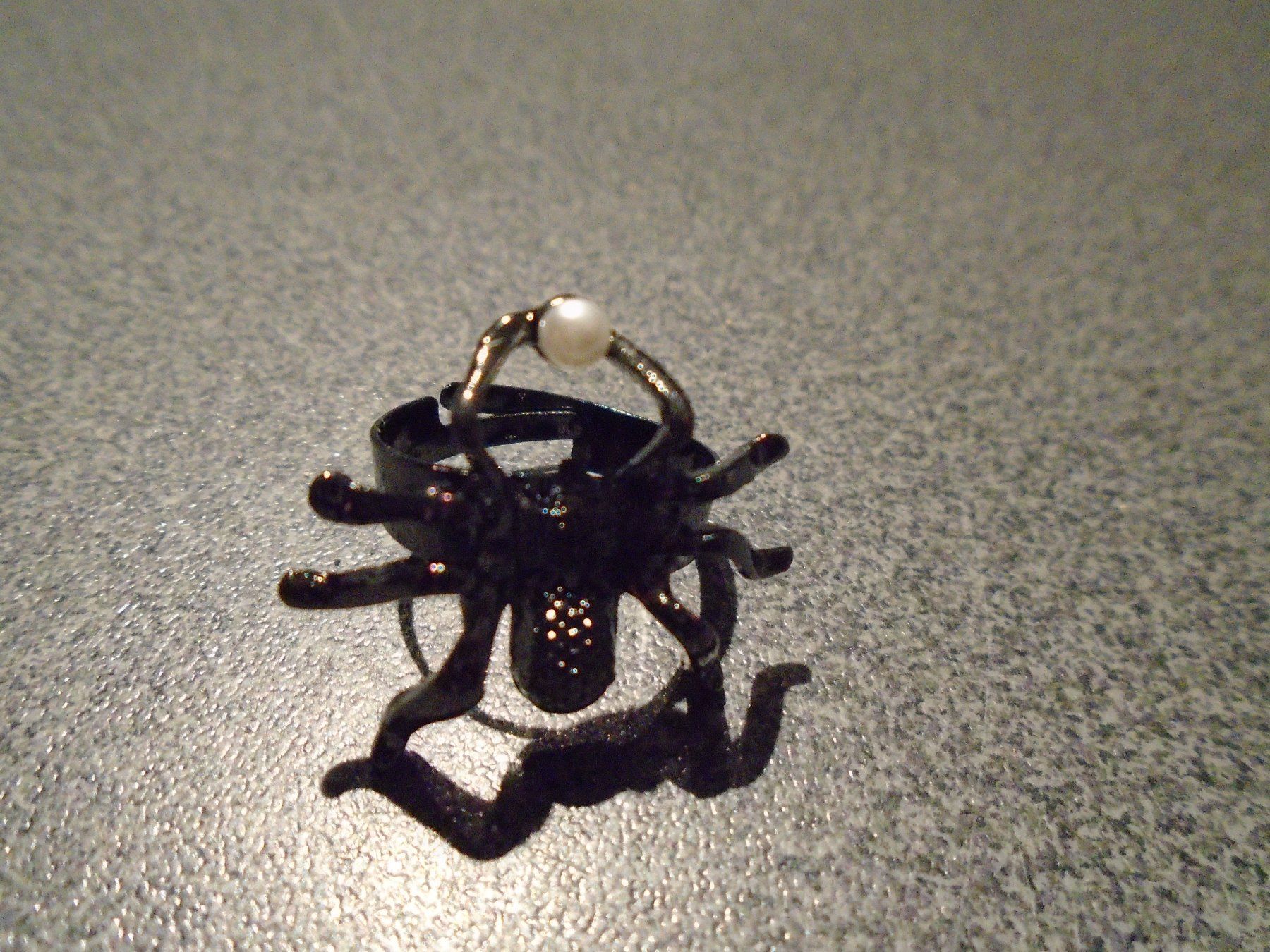 Anelli: Ring, schwarz, Spinne, weisse Perle – Usato da Zürich venduto da abraxas1291
