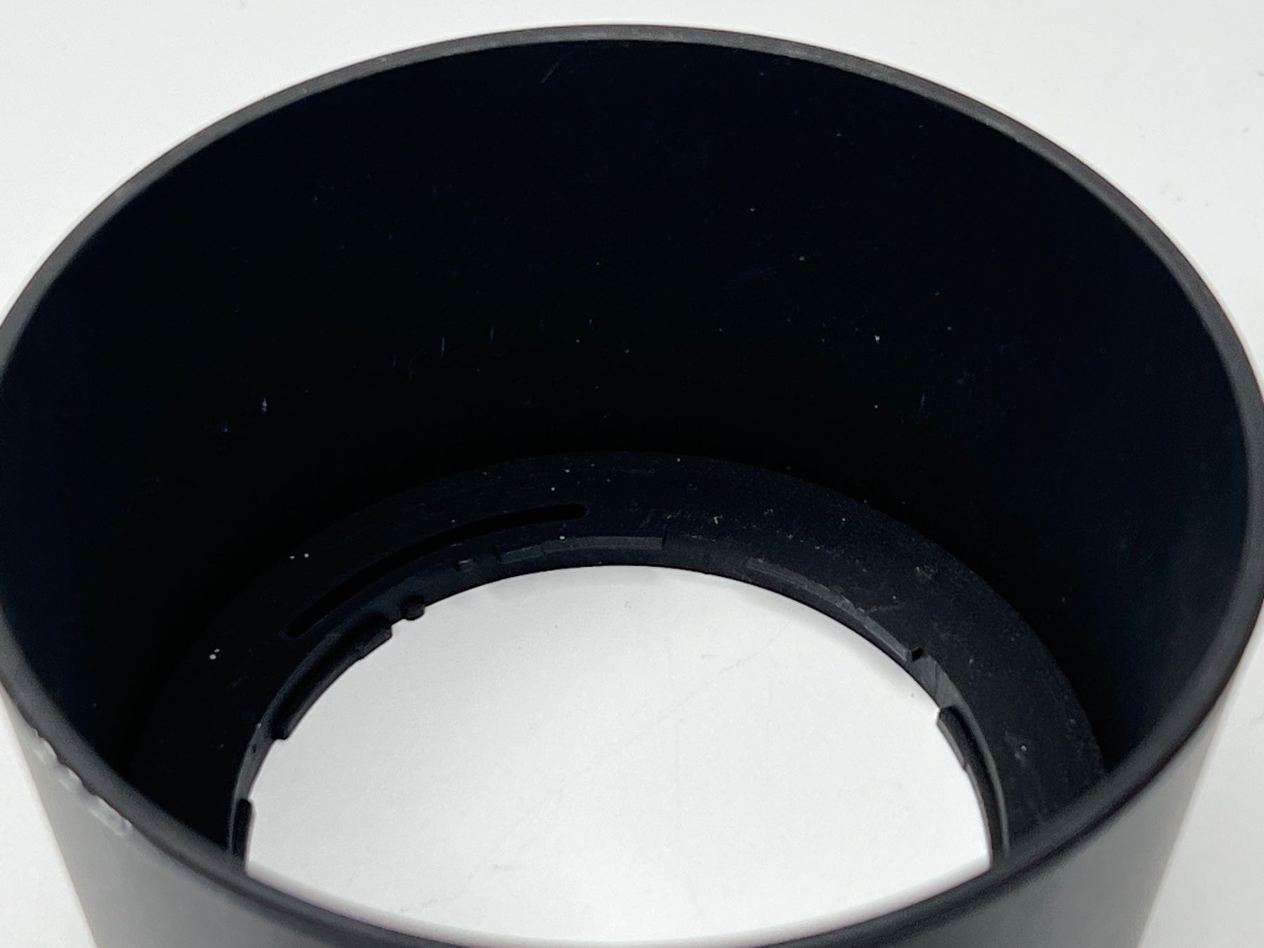 Nikon Obiettivi: Nikon HB-37 HB 37 Sonnenblende Objektiv – Usato da zuchwil venduto da solotin74 3