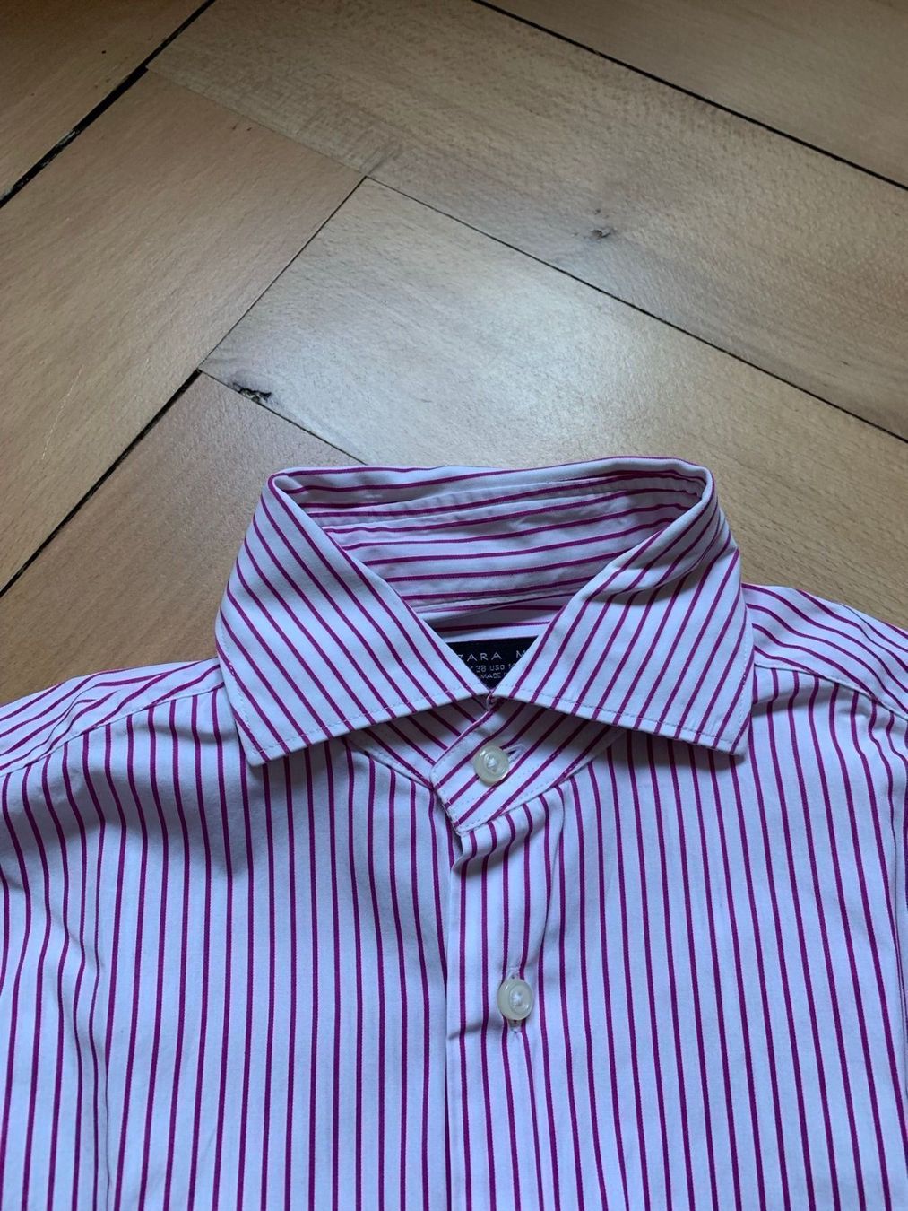 Zara Camicie: ZARA - Hemd weiss-fuchsia gestreift M – Usato da Zürich venduto da Diazaio 1