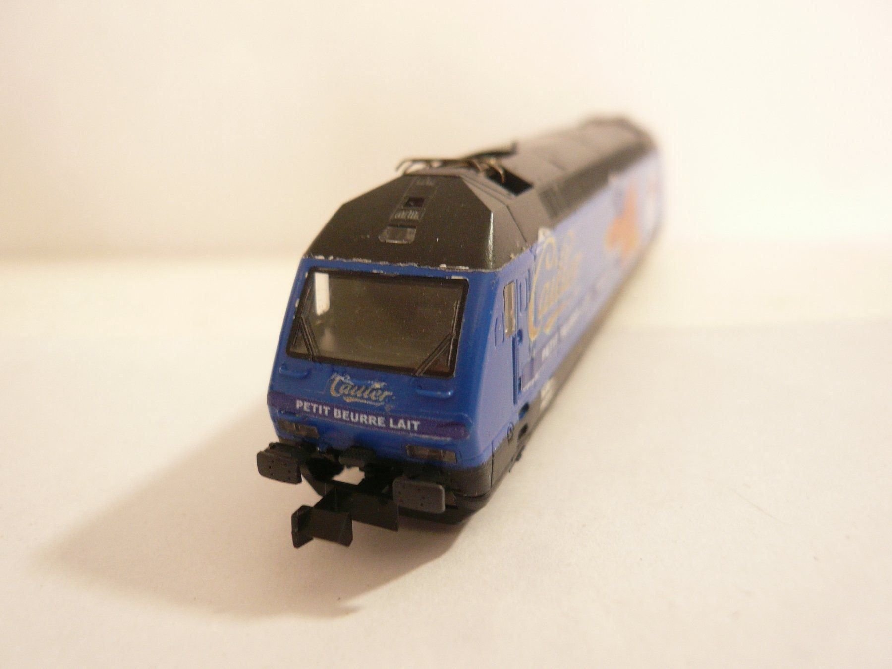 Fleischmann Modellini di ferrovie: FLEISCHMANN N RE 460 CAILLER NOISETTES EINZELANFERTIGUNG – Nuovo e nell'imballaggio originale da Pfaffnau venduto da nolff 1
