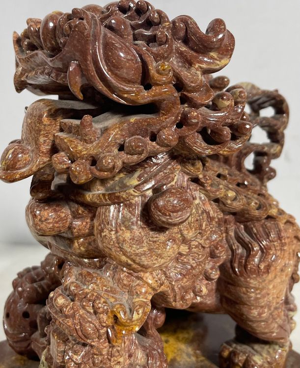 Alte China Jade Figur eines Tempel Löwen auf hohem Podest | Kaufen auf ...