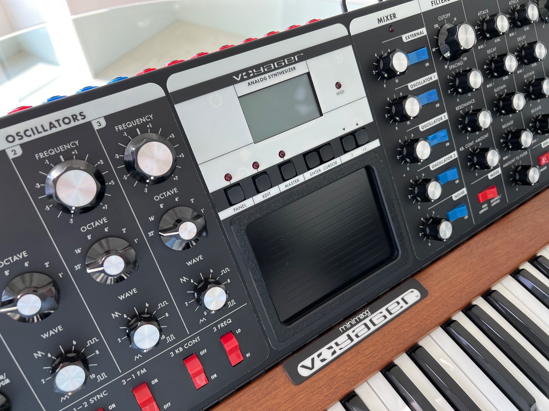 Moog Strumenti musicali: Moog Voyager - Collectors Item – Usato da Meggen venduto da IT4Sale 3