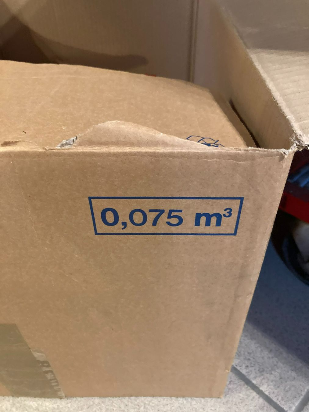 Lista Supporti a parete: Lista Rilleneinsatz, Einteilungsmaterial - Halbe Karton Box – Usato da Wohlen AG venduto da Uhu13