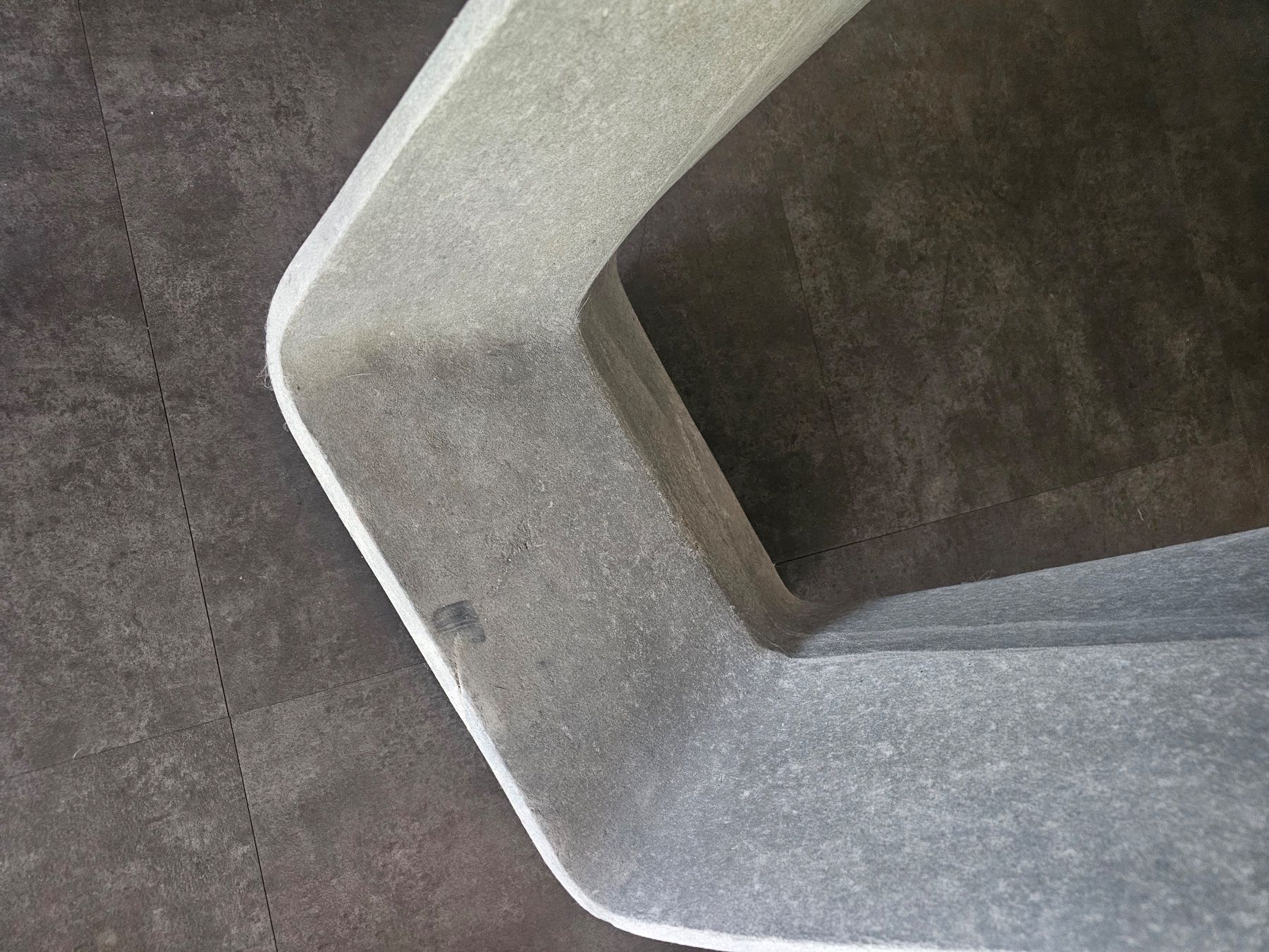 Tavoli: Table appoint béton - Design – Usato da Château-d'Oex venduto da bla_b6mv 5