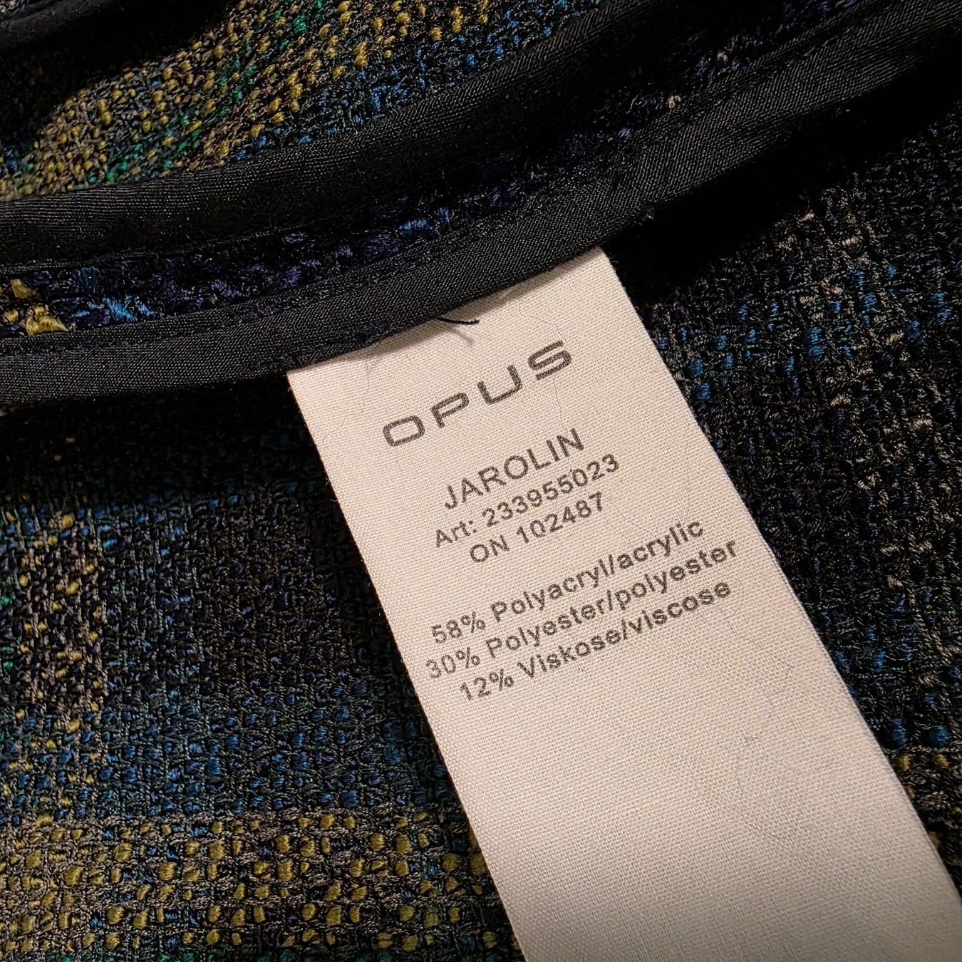 Opus Jacken: OPUS Karoblazer Jarolin, Größe 40, gut erhalten – Gebraucht aus Wald ZH von CapLux 6