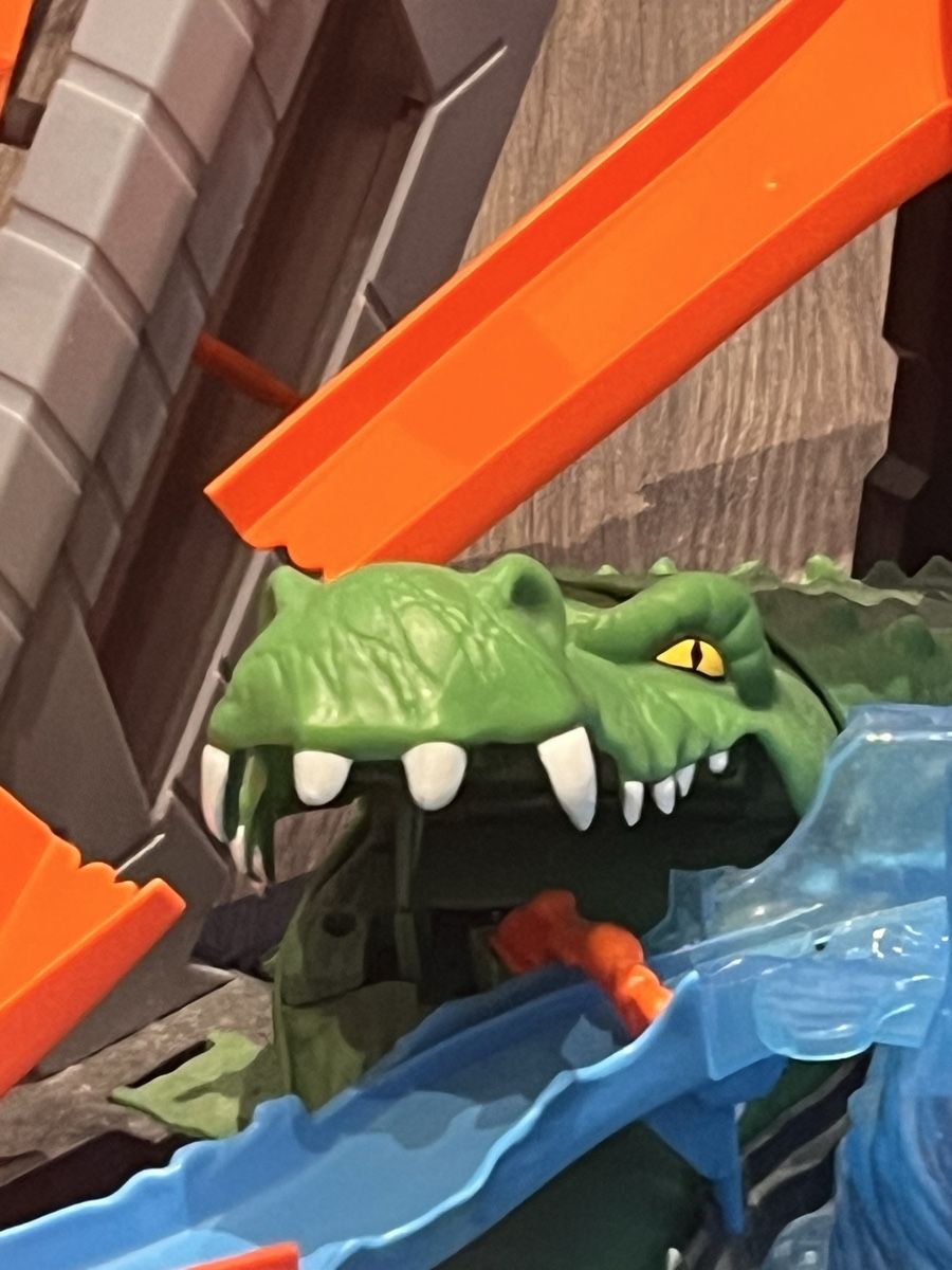 Hot Wheels Giocattoli: Hot Wheels Gator Carwash mit Auto – Usato da Brittnau venduto da Butterfly1515 6