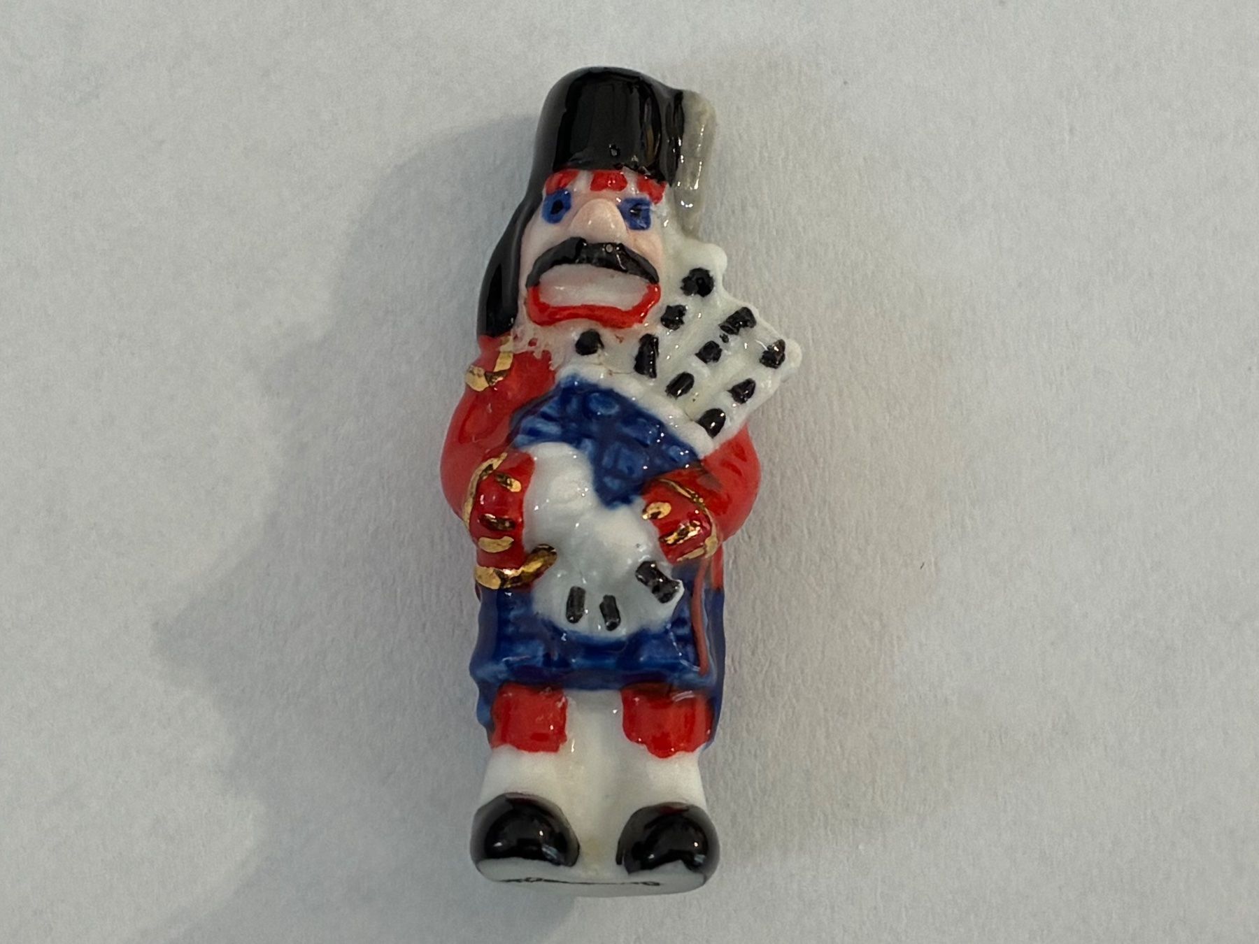Statuette: Kübler-Figürli 17c, Schott – Usato da Riehen venduto da freestyle_buttons
