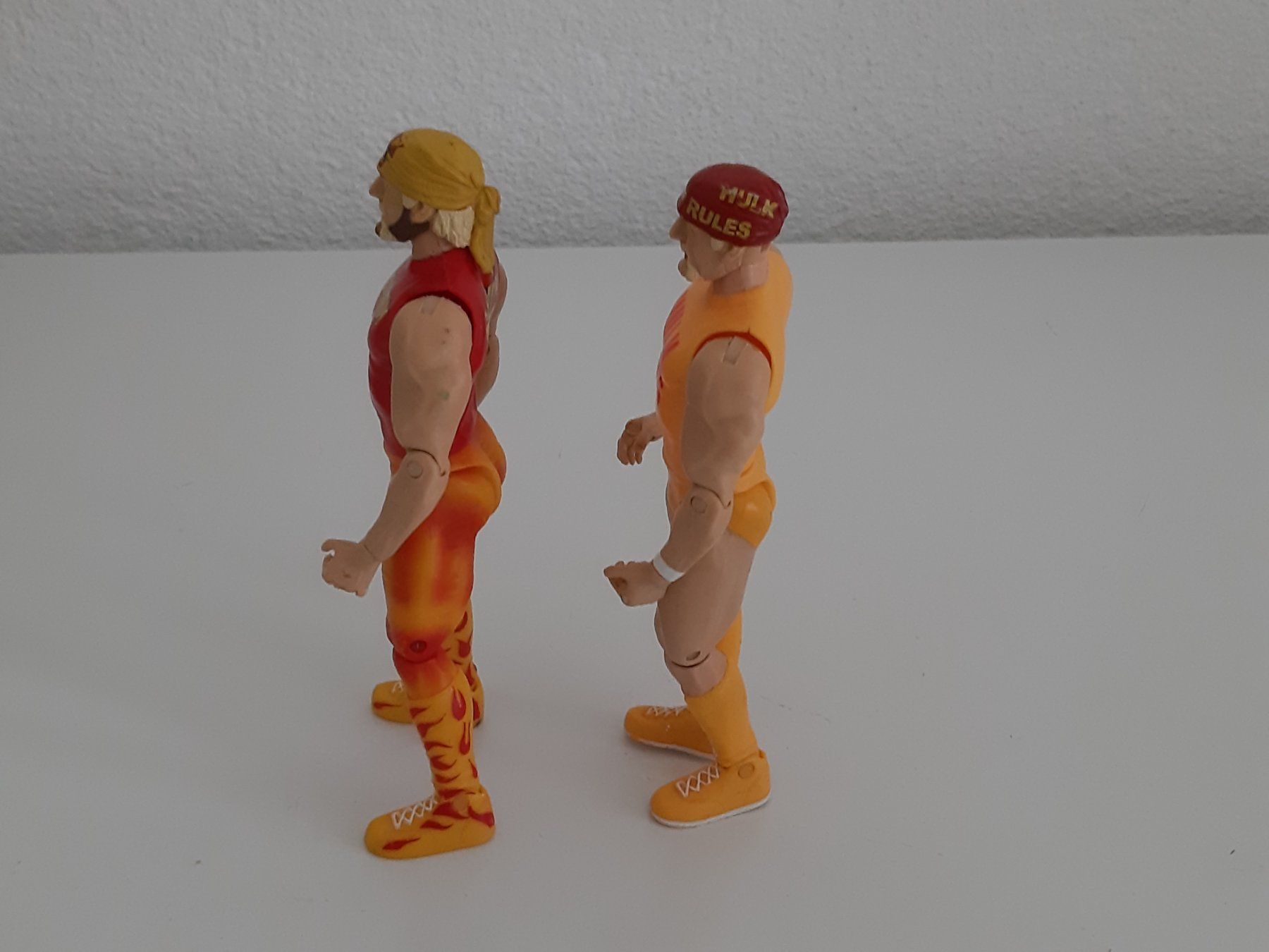 WWE Statuette: WWE 2 Action Figuren Hulk Hogan 2002 – Usato da Buchs SG venduto da Bray_Law 1