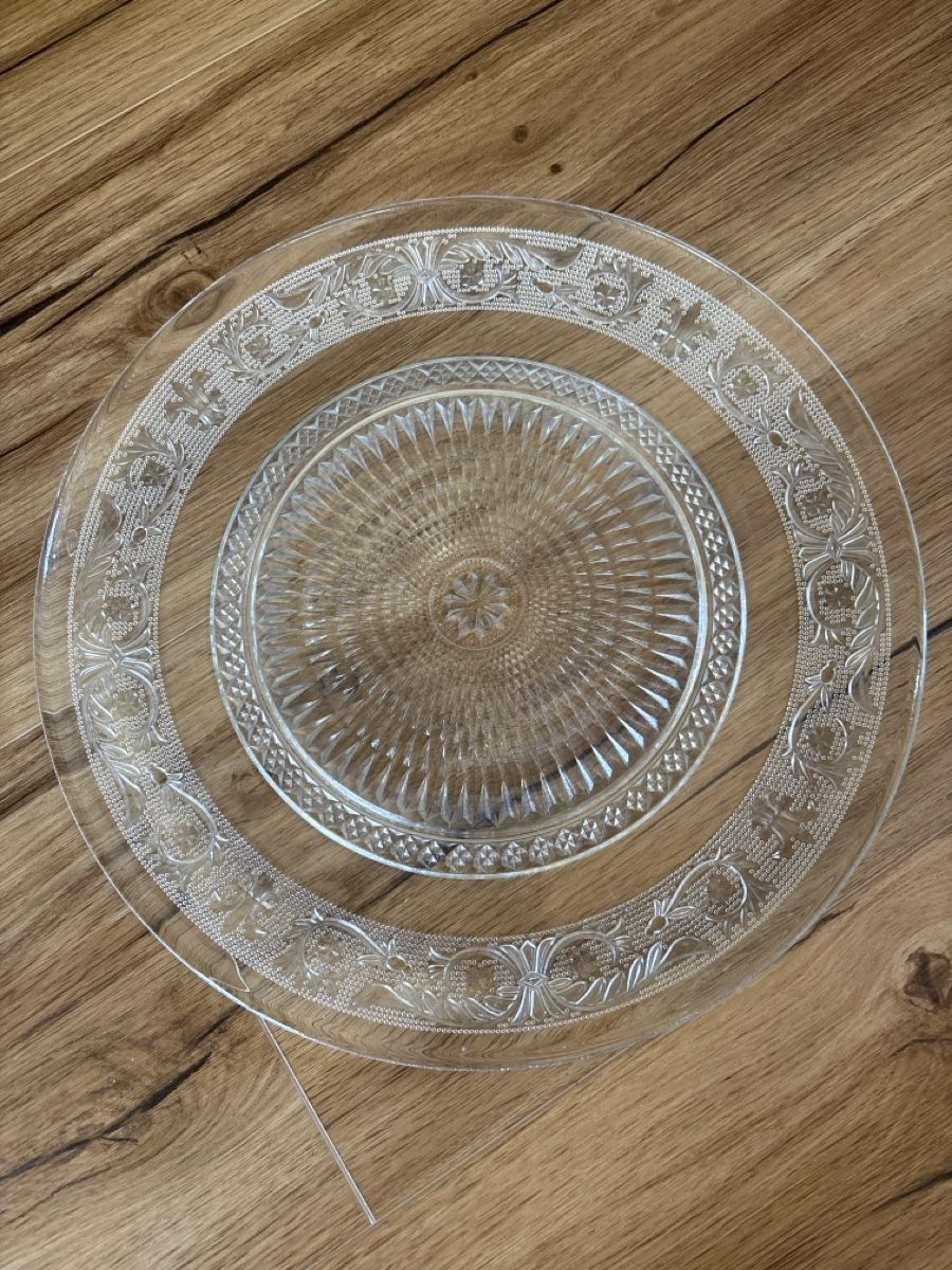 Verres: Runde Glasplatte – D'occasion à Ennetaach par sch_7vdk
