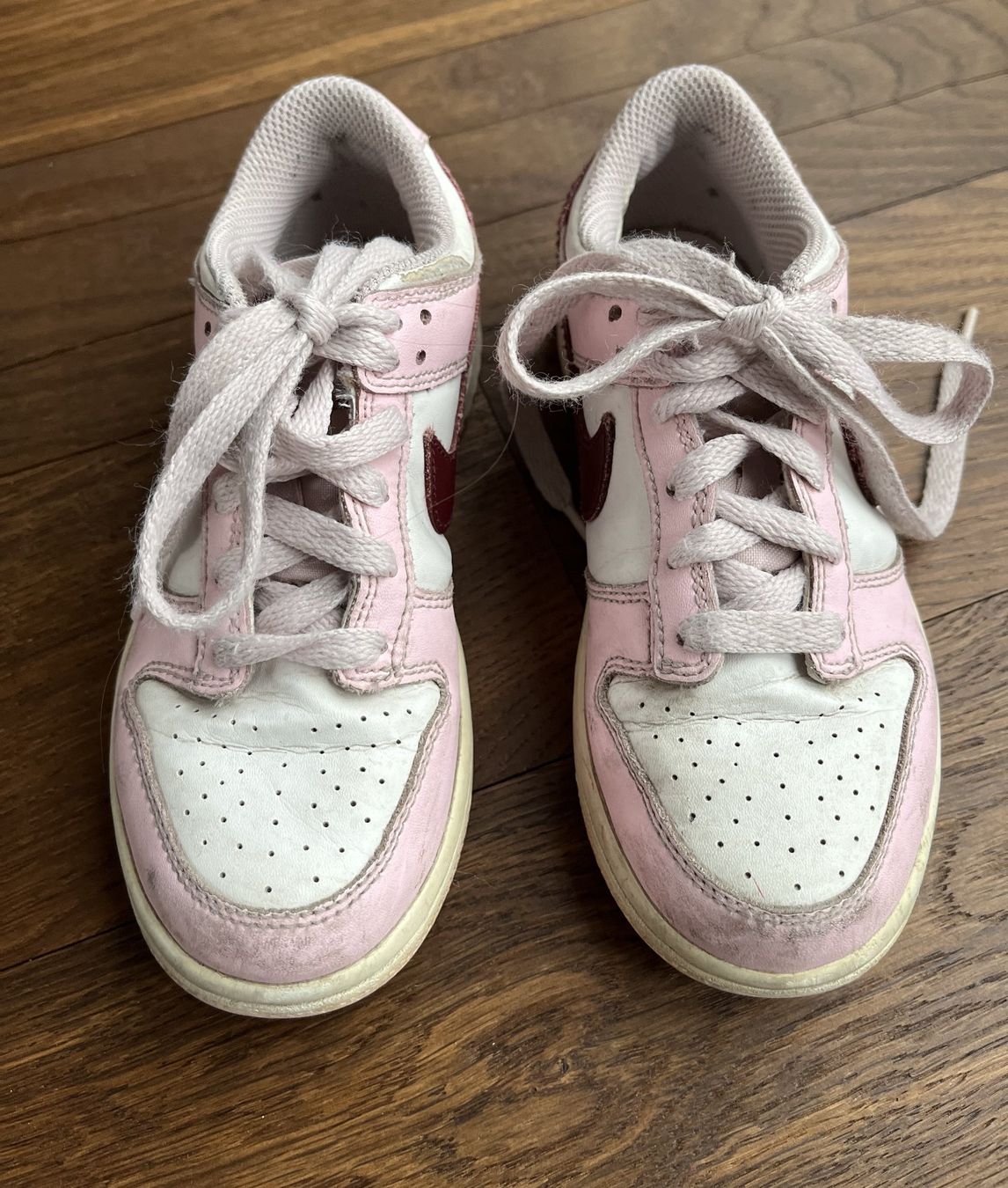 Nike Scarpe per ragazze: Turnschuhe Sneaker Nike Gr. 30 - Mädchen Schuhe – Usato da Affoltern am Albis venduto da Blackrhythm 3