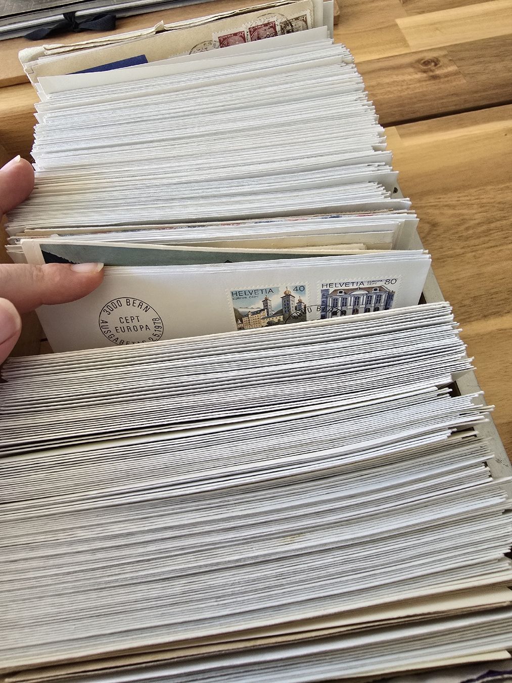 Tous les timbres: Briefmarkenkonvolut – D'occasion à Zürich par Rinatin 6