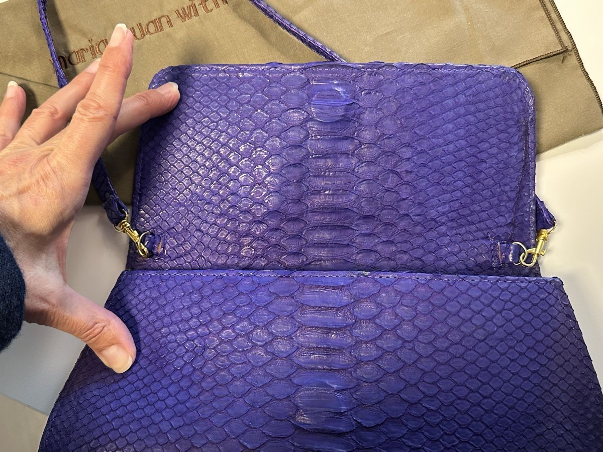 Taschen für Damen: Lila Pythonleder-Clutch mit Jade-Verzierung - Top Zustand! – Neu (gemäss Beschreibung) aus Hochwald von M-M-S 5