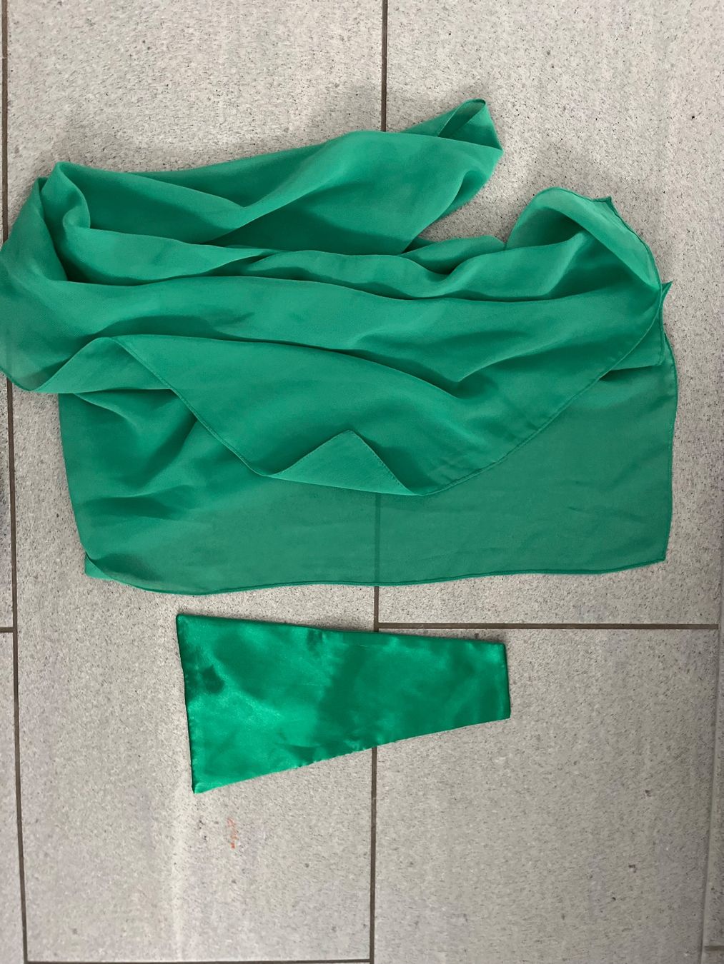 Kleider: Festkleid – Gebraucht aus Jona von linda8301 3
