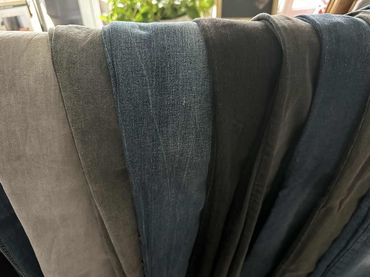 Jeans: Jeans Hosen  – Usato da Winterthur venduto da Frangello 2