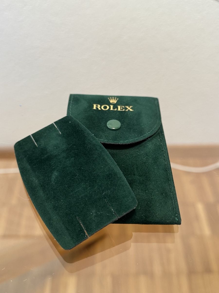 Scatole porta orologi: 2x Rolex Travelbag dunkelgrün Samt – Nuovo (secondo la descrizione) da Schlieren venduto da LaLuxaZurich