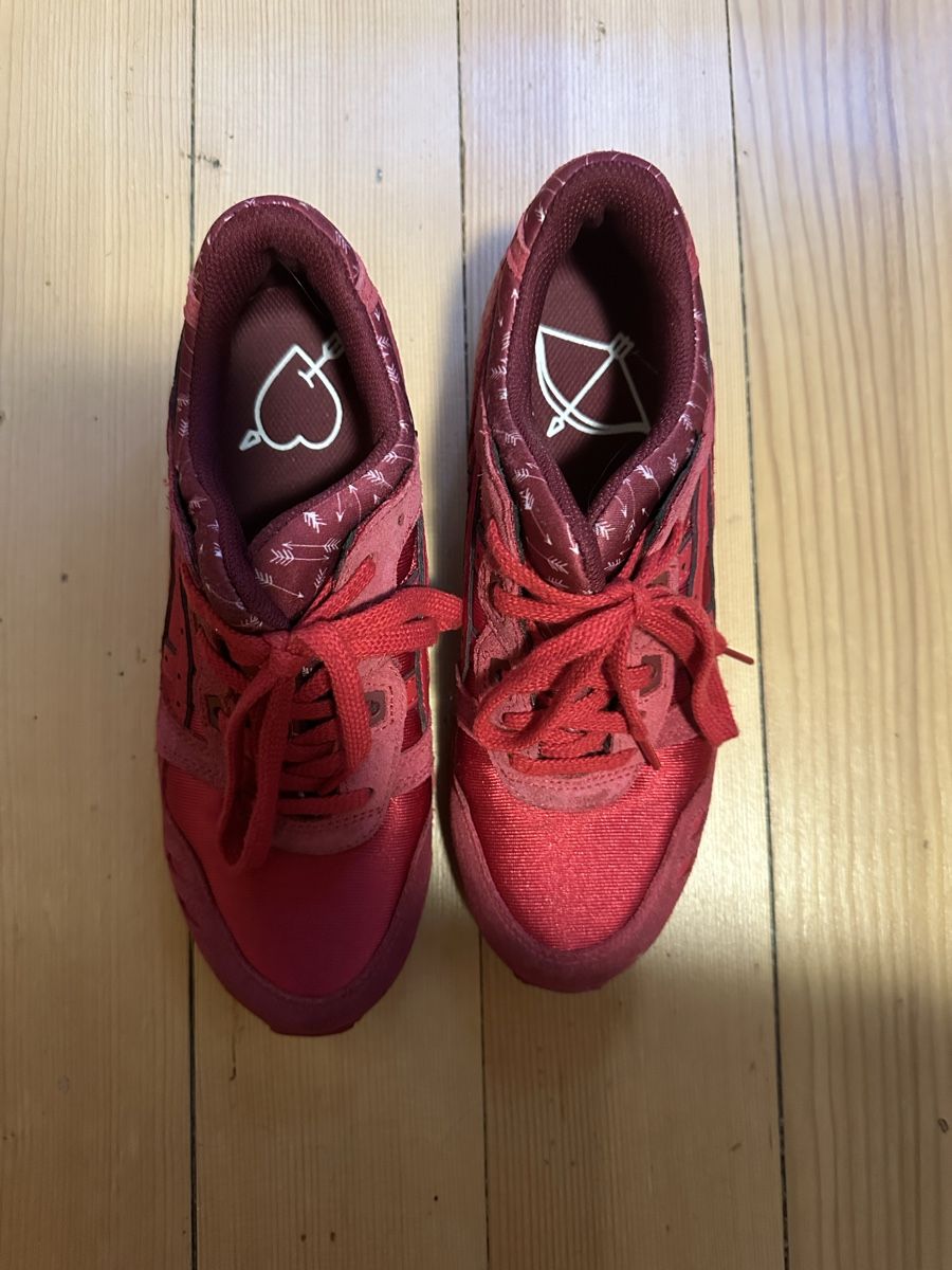 Asics Scarpe da donna: Asics Gel Lyte III Valentines Edition, Red, Gr. 38 – Usato da Engwang venduto da ang_qww8 1