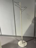 Mobile Metall-Garderobe