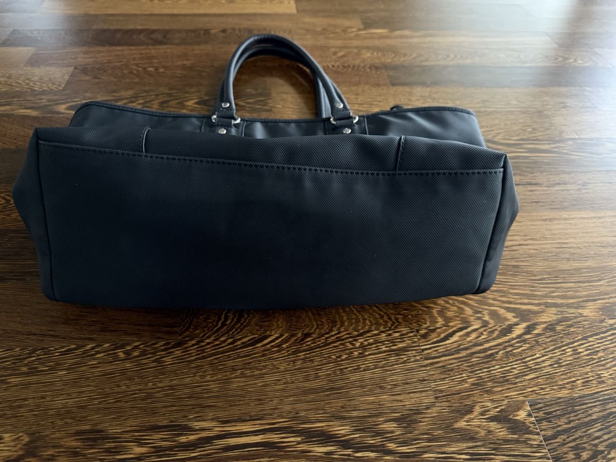 Lacoste Borse da donna: Schwarze Lacoste Shoppertasche - gebraucht – Usato da Sempach venduto da GFASHION 3