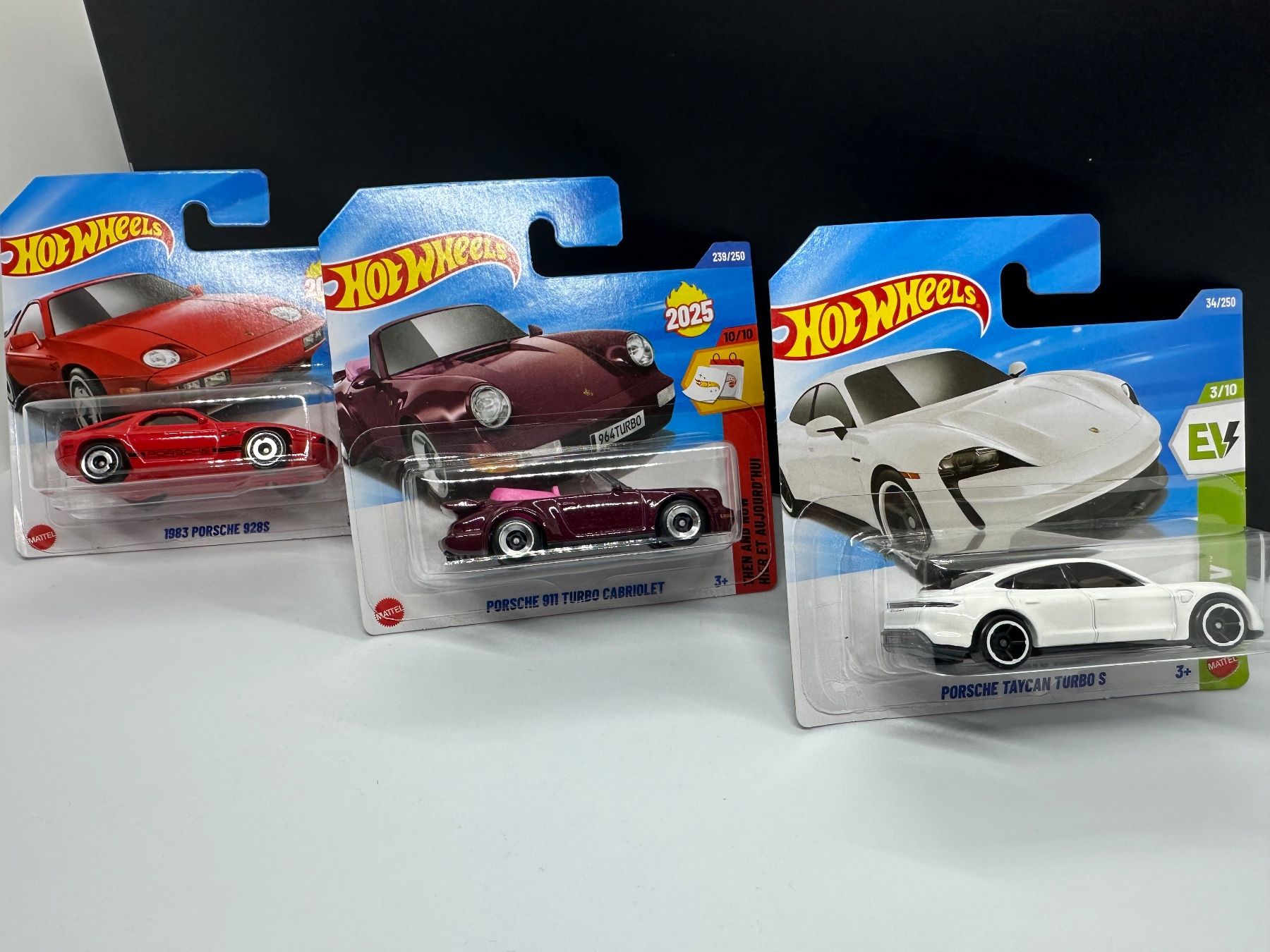 Hot Wheels Modellini d'auto: Hot Wheels Porsche Bundle – Nuovo e nell'imballaggio originale da Schlieren venduto da Selected_Model_Cars