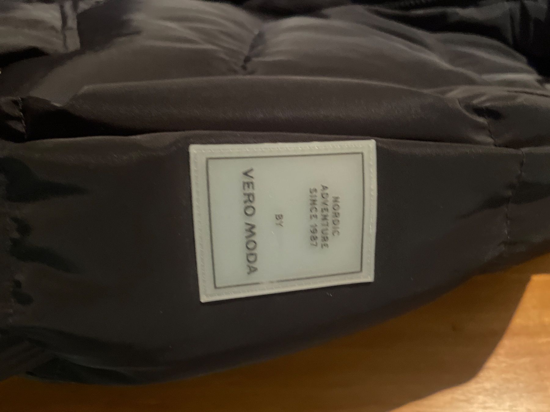 Vero Moda Vestes: Winterjacke xs – Neuf (Voir description) à Eggersriet par jan_25tn 2