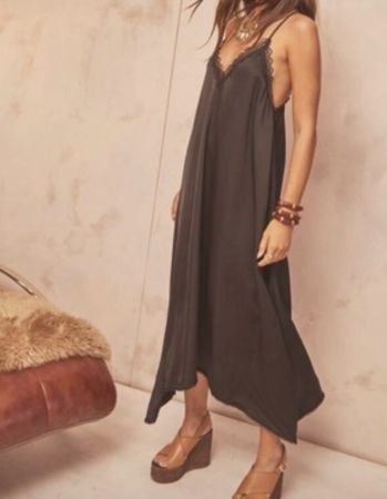 Kleid Maxikleid mit Spitze, schwarz Zara H&M Massimo DUTTI