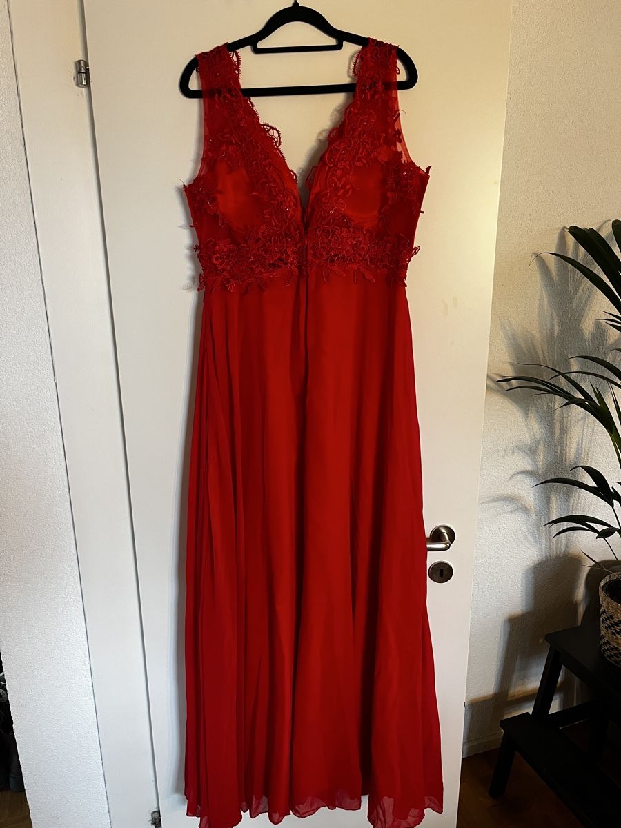 Robes: Abendkleid – D'occasion à Effretikon par Michelle.rthl 1