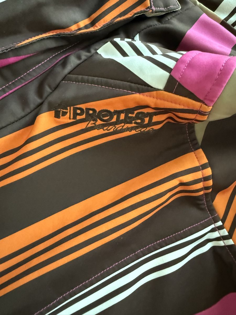 Protest Giacche: Softshell Jacke Marke Protest Gr. S neuwertig – Nuovo (secondo la descrizione) da Niederbüren venduto da Debby09 3