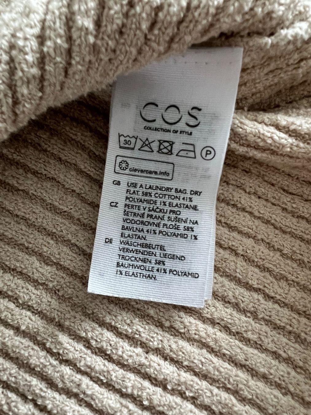 Cos Maglioni & Felpe: COS Relaxed Fit Maglione – Usato da Lausanne venduto da dia_xs9l 4