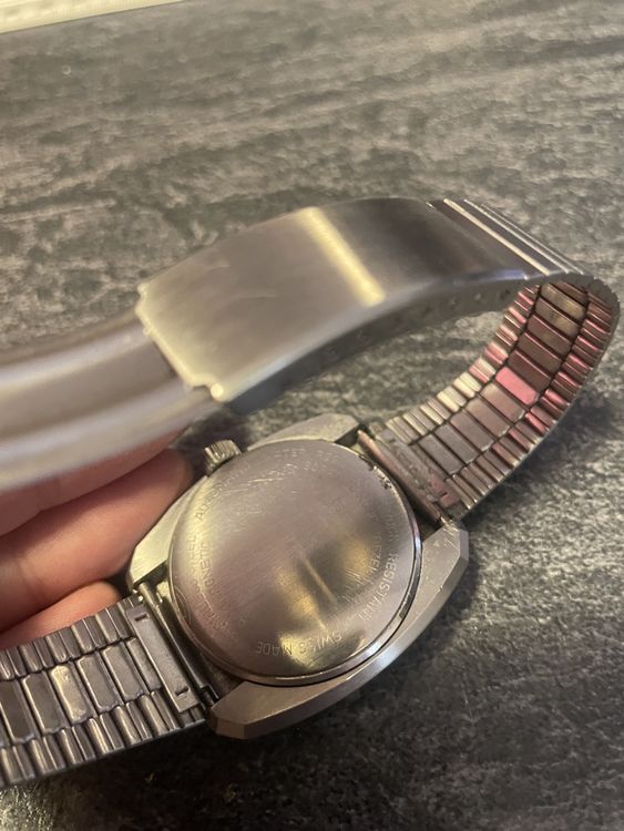 Montre Bucherer Femme - Modèle 2671.900 - Cadran Blanc - Bracelet Bordeaux - Quartz Automatique