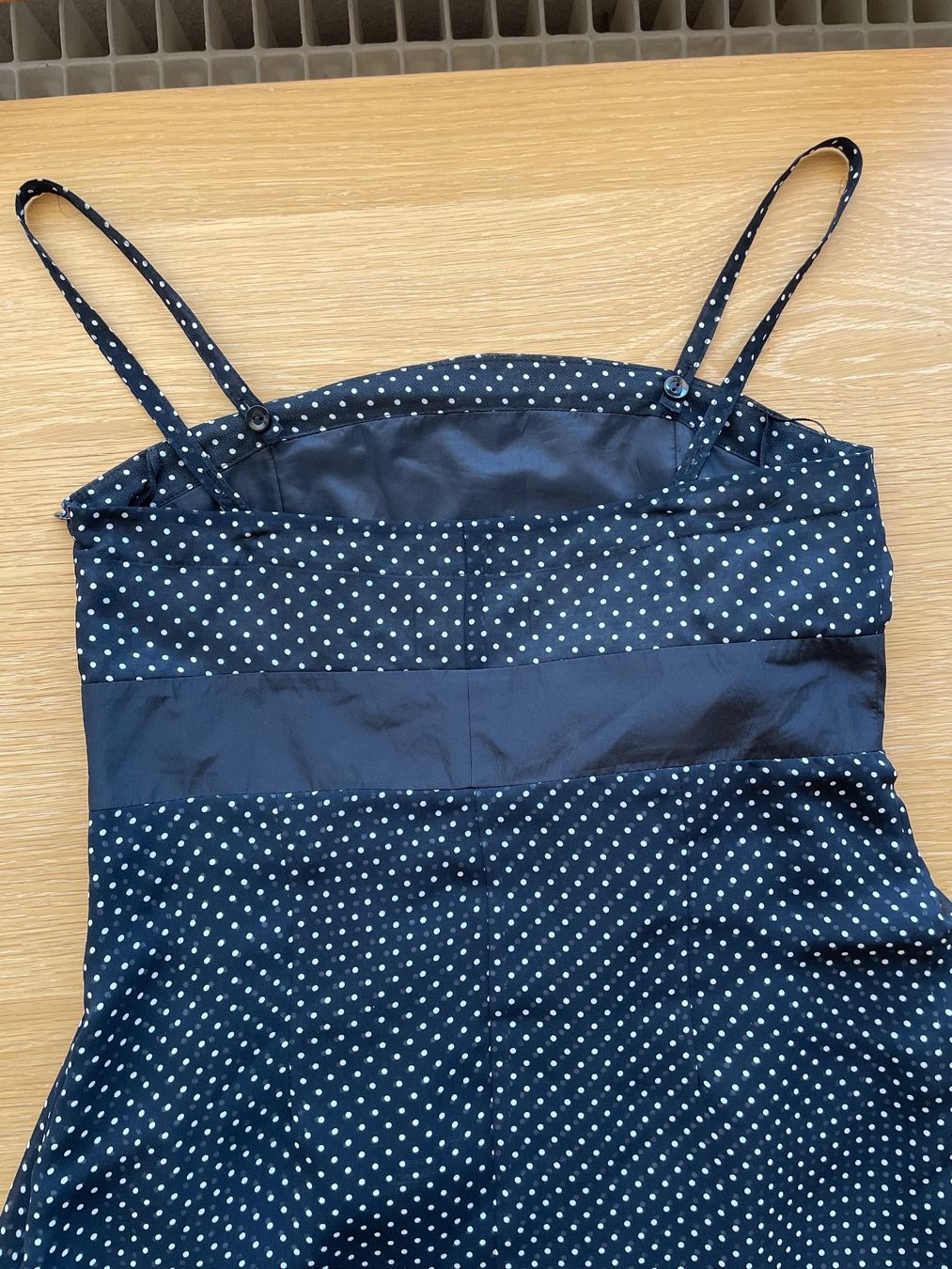 Vestiti: Cooles Polka Dot Kleid – Usato da Bern venduto da SoSofa 3