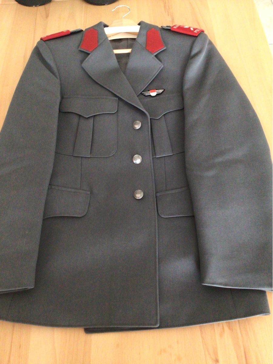 Uniformi: Polizeiuniform Solothurn (nr.61) – Usato da Solothurn venduto da PaLi1979 1