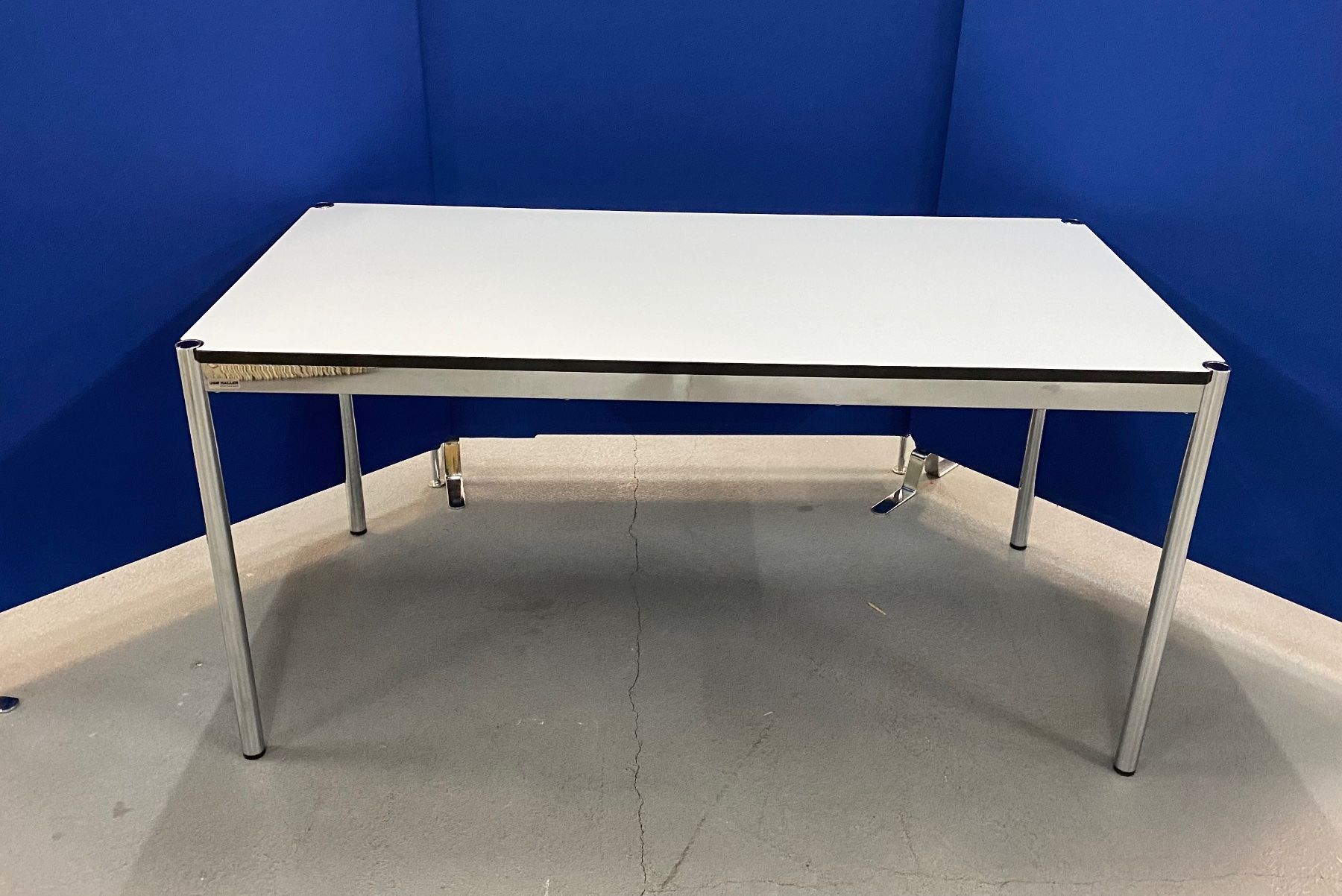 USM Tische: USM Tisch / Bürotisch 175x75cm – Gebraucht aus Bern von samryan