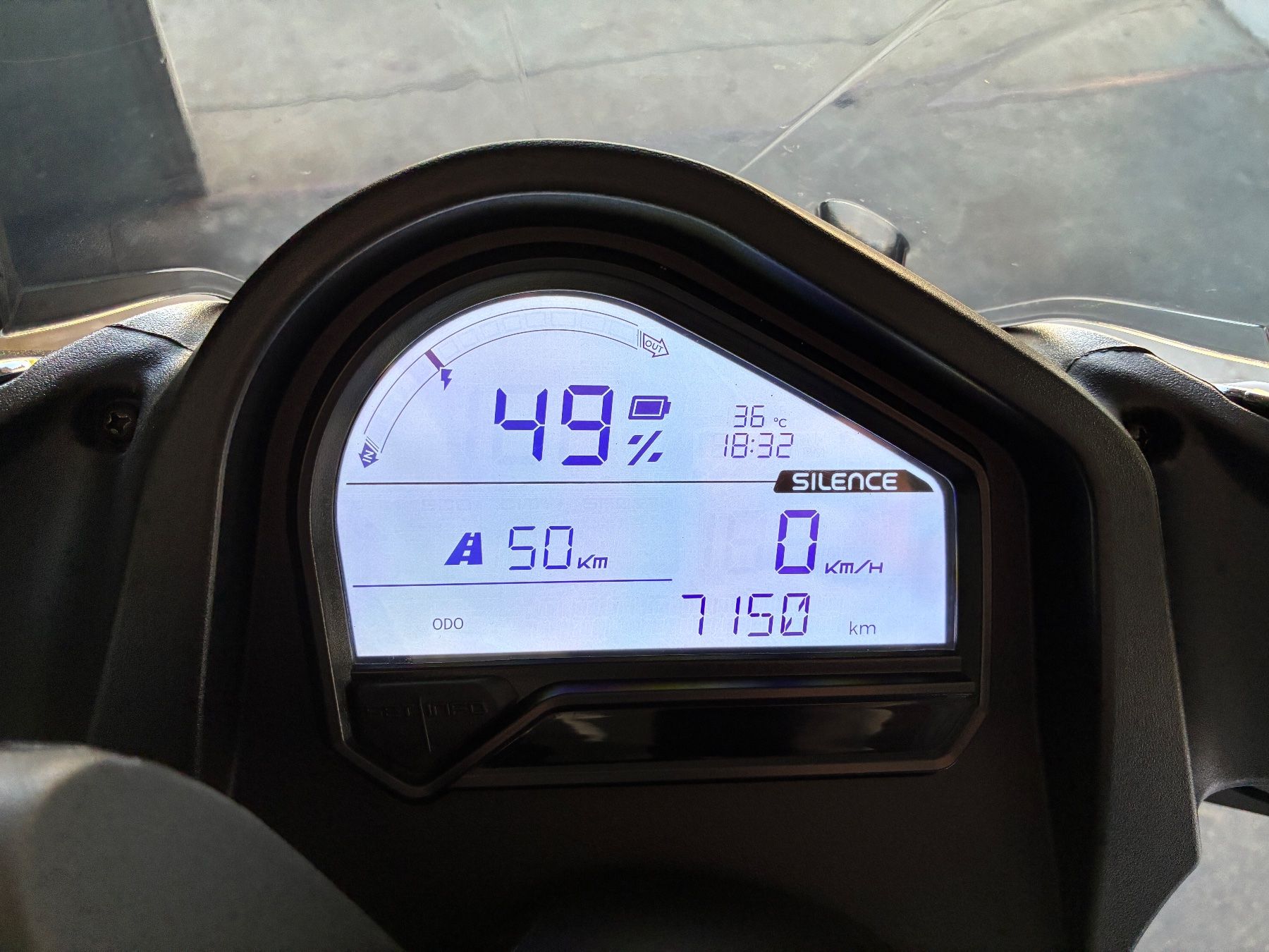 Scooter: E-Roller Silence S01 – Usato da Wolfwil venduto da sch_9jzx 2