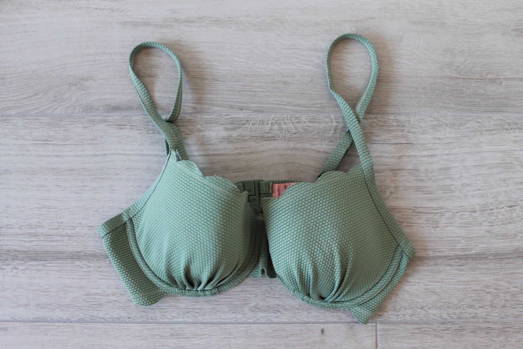 Maillots de bain & Bikinis: Haut de bikini vert 80D – D'occasion à Chez-le-Bart par jasse 2