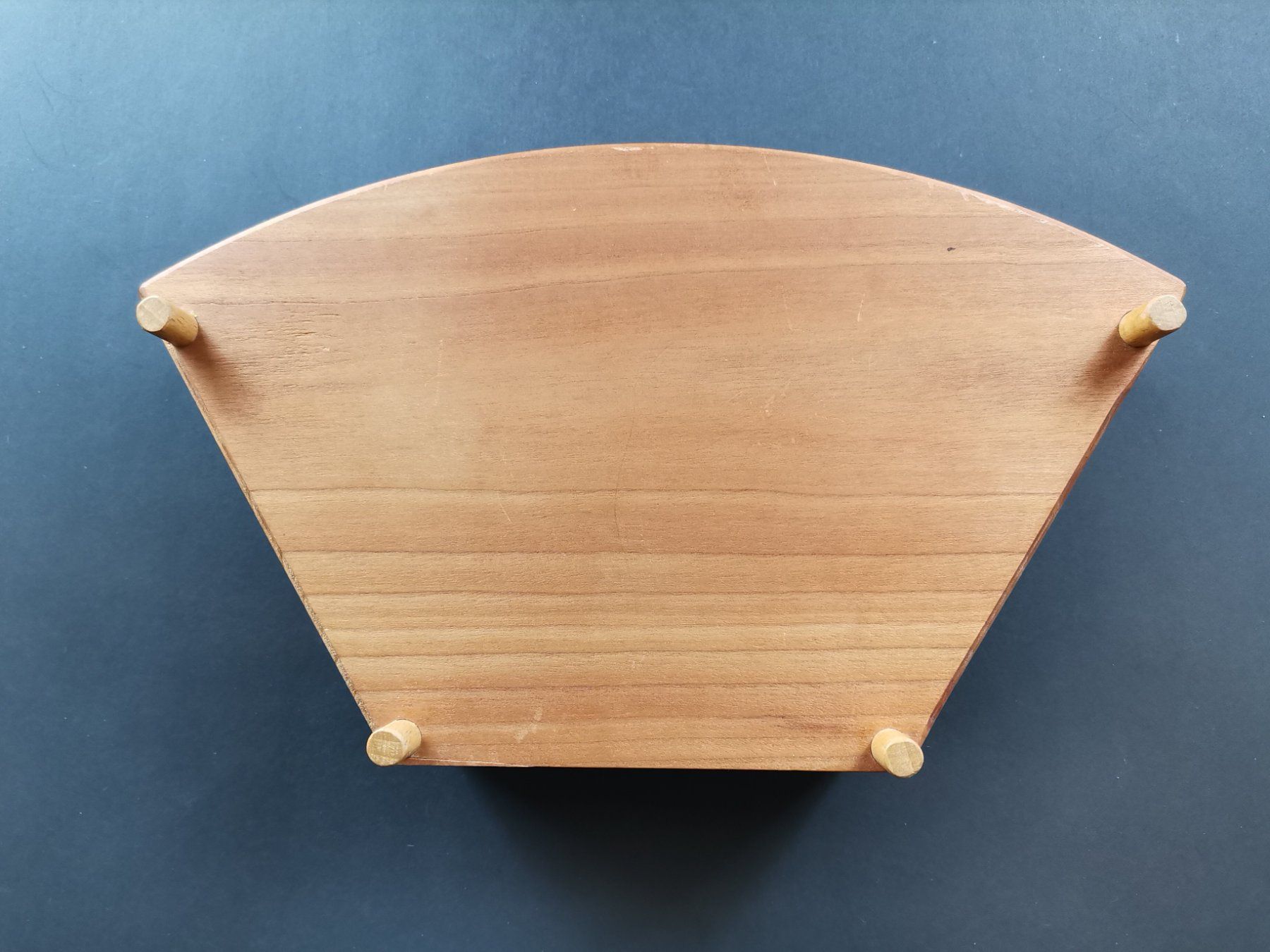 Casse acustiche: SMARTPHONE-LAUTSPRECHERHALTER aus Holz, Hand Made – Usato da Schaffhausen venduto da Restwert_SH 3