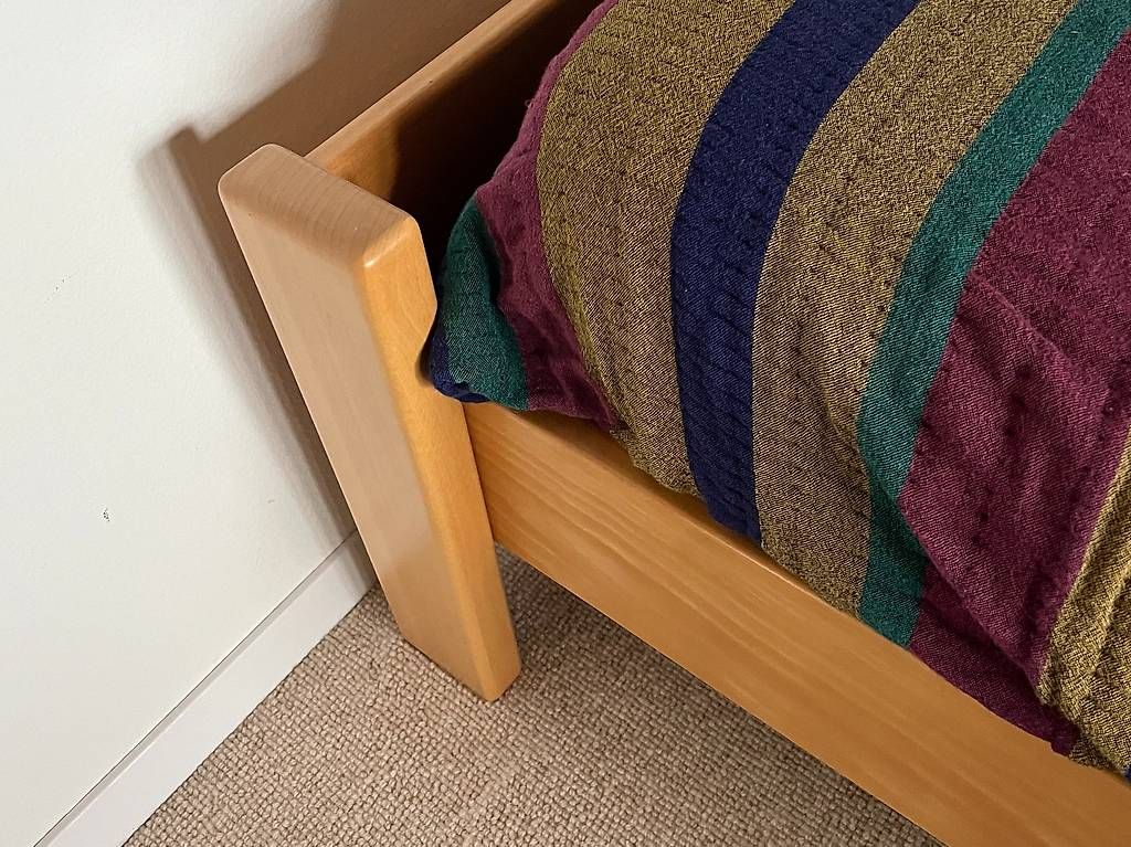 Letti: Bett 200x90 mit Bettschublade – Usato da Rombach venduto da Mfro 1