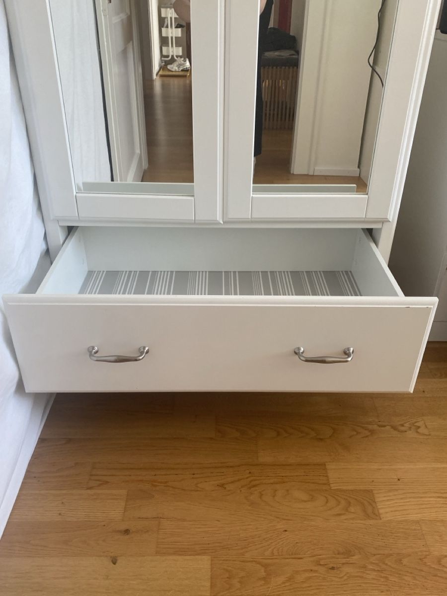 Armoires: Kleiderschrank – D'occasion à Luzern par Lea_ste 3